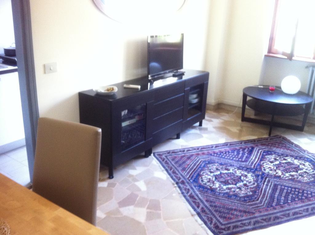 Ferienwohnung Nibre Mailand Zimmer foto